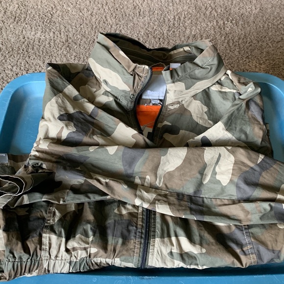 Bench Jacket - Picture 2 of 4